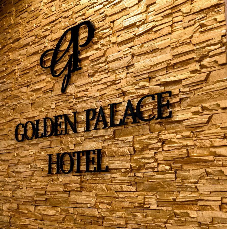 Golden Palace أكتاو المظهر الخارجي الصورة