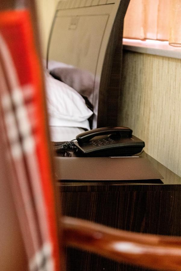 Golden Palace أكتاو المظهر الخارجي الصورة
